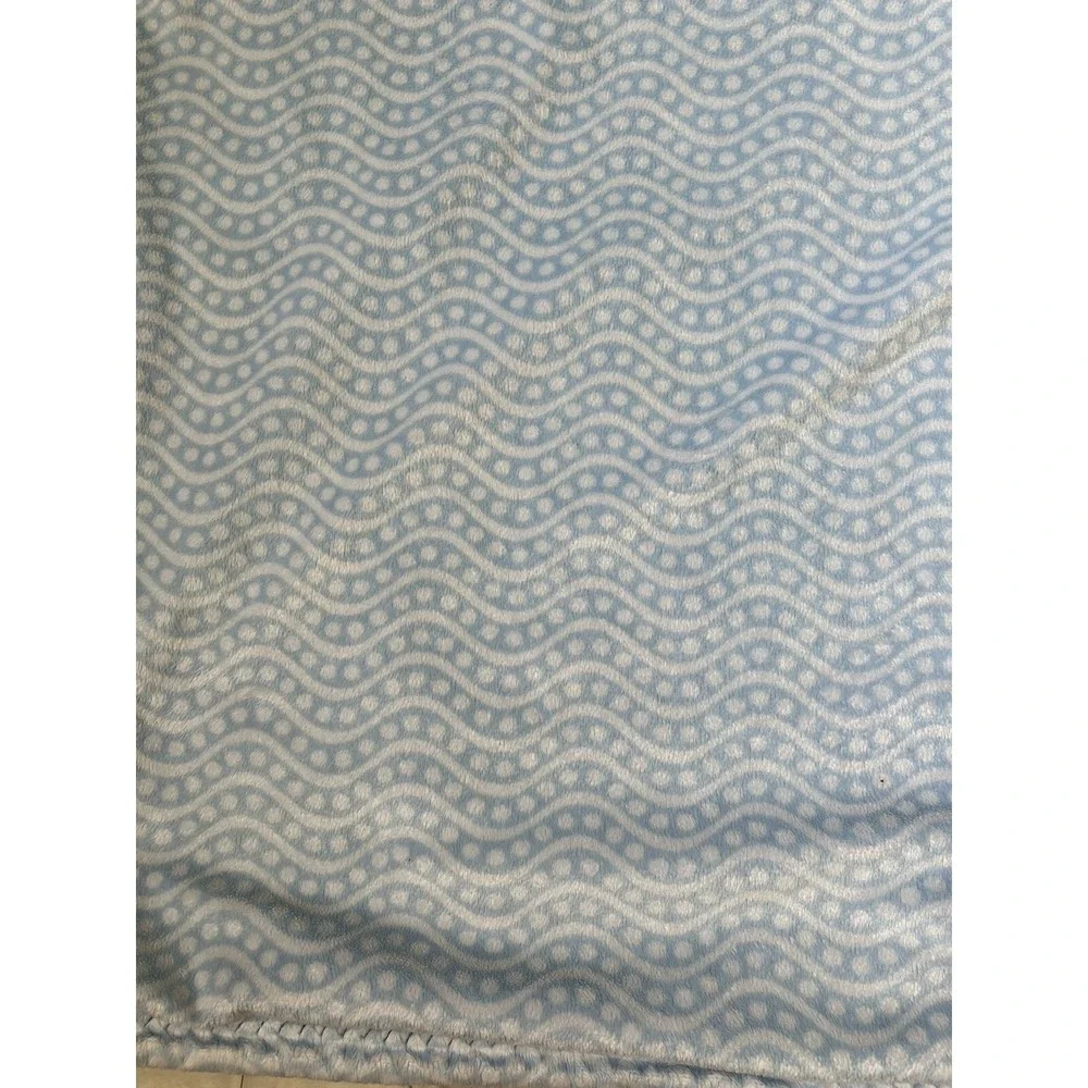 Carter's‎ Whale Applique' Baby Blanket Dot Waves Sherpa backing Aqua